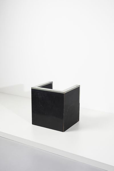 DEZZUTTI MARIO (1892 - 1975) : Poltrona  - Asta DESIGN E ARTI DECORATIVE DEL NOVECENTO Tradizionale - Associazione Nazionale - Case d'Asta italiane