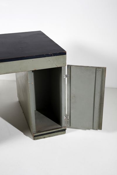 DEZZUTTI MARIO (1892 - 1975) : Scrivania  - Asta DESIGN E ARTI DECORATIVE DEL NOVECENTO Tradizionale - Associazione Nazionale - Case d'Asta italiane