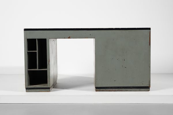 DEZZUTTI MARIO (1892 - 1975) : Scrivania  - Asta DESIGN E ARTI DECORATIVE DEL NOVECENTO Tradizionale - Associazione Nazionale - Case d'Asta italiane