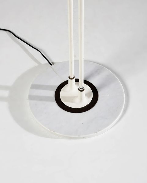 STILNOVO : Lampada da terra  - Asta DESIGN E ARTI DECORATIVE DEL NOVECENTO Tradizionale - Associazione Nazionale - Case d'Asta italiane