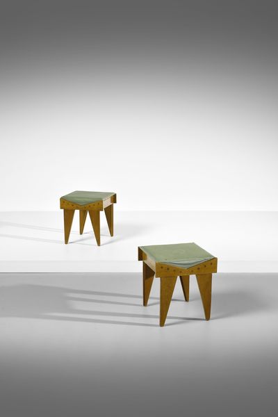 PONTI GIO (1891 - 1979) : Coppia di sgabelli per ISA  - Asta DESIGN E ARTI DECORATIVE DEL NOVECENTO Tradizionale - Associazione Nazionale - Case d'Asta italiane