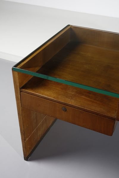 PONTI GIO (1891 - 1979) : attribuito. Scrivania  - Asta DESIGN E ARTI DECORATIVE DEL NOVECENTO Tradizionale - Associazione Nazionale - Case d'Asta italiane
