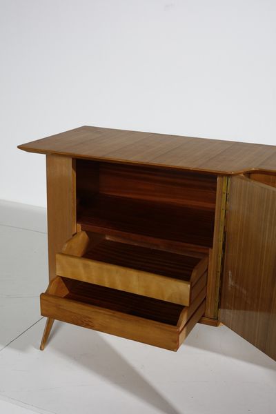 PARISI ICO (1916 - 1996) : Credenza per Fratelli Rizzi, Intimiano  - Asta DESIGN E ARTI DECORATIVE DEL NOVECENTO Tradizionale - Associazione Nazionale - Case d'Asta italiane