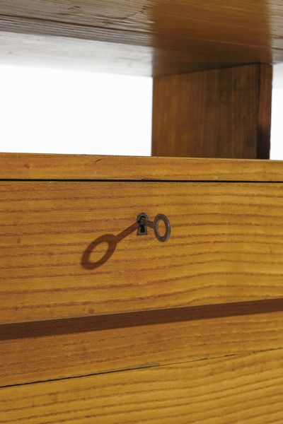 NORDIO UMBERTO (1891 - 1971) : Credenza eseguita da Ebanisteria Florit  - Asta DESIGN E ARTI DECORATIVE DEL NOVECENTO Tradizionale - Associazione Nazionale - Case d'Asta italiane