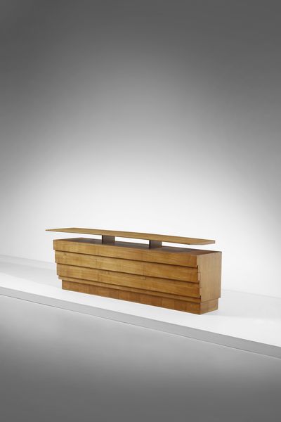 NORDIO UMBERTO (1891 - 1971) : Credenza eseguita da Ebanisteria Florit  - Asta DESIGN E ARTI DECORATIVE DEL NOVECENTO Tradizionale - Associazione Nazionale - Case d'Asta italiane