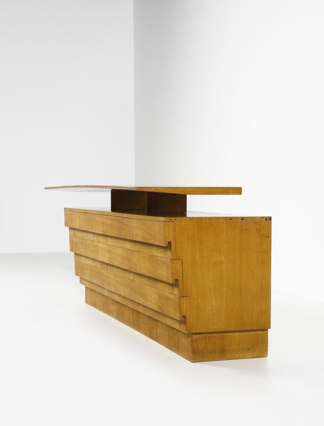 NORDIO UMBERTO (1891 - 1971) : Credenza eseguita da Ebanisteria Florit  - Asta DESIGN E ARTI DECORATIVE DEL NOVECENTO Tradizionale - Associazione Nazionale - Case d'Asta italiane