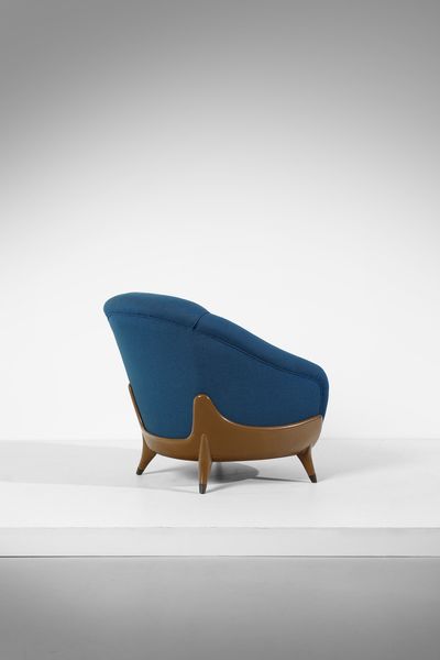 VERONESI GUGLIELMO (n. 1913) : Poltrona per ISA Bergamo  - Asta DESIGN E ARTI DECORATIVE DEL NOVECENTO Tradizionale - Associazione Nazionale - Case d'Asta italiane