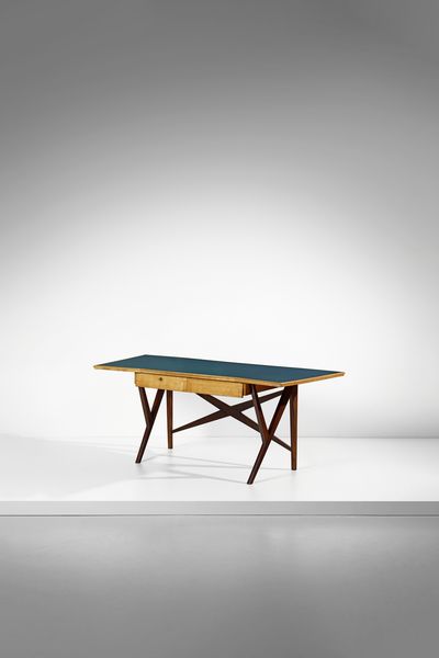 LATIS GUSTAVO & VITO : Scrivania  - Asta DESIGN E ARTI DECORATIVE DEL NOVECENTO Tradizionale - Associazione Nazionale - Case d'Asta italiane