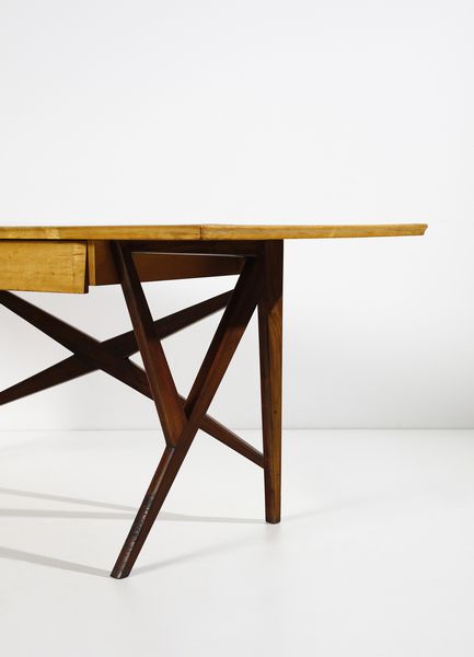 LATIS GUSTAVO & VITO : Scrivania  - Asta DESIGN E ARTI DECORATIVE DEL NOVECENTO Tradizionale - Associazione Nazionale - Case d'Asta italiane