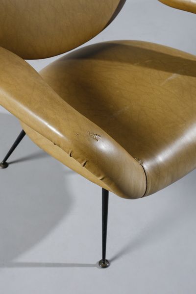 RINALDI GASTONE (1920 - 2006) : Coppia di poltrone Du55 per Rima  - Asta DESIGN E ARTI DECORATIVE DEL NOVECENTO Tradizionale - Associazione Nazionale - Case d'Asta italiane