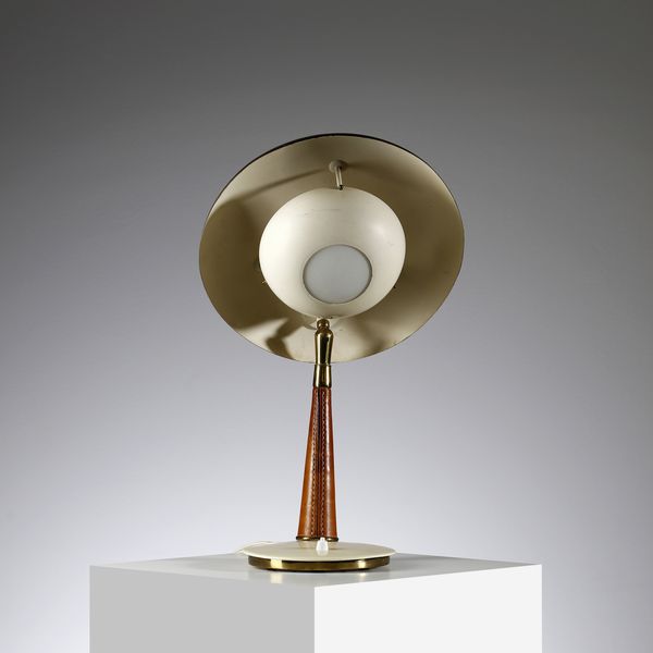 LELII ANGELO (1911 - 1979) : Lampada da tavolo per Arredoluce, Monza  - Asta DESIGN E ARTI DECORATIVE DEL NOVECENTO Tradizionale - Associazione Nazionale - Case d'Asta italiane