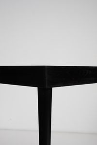 ROYERE JEAN  (1902 - 1981) : Coppia di tavolini da salotto  - Asta DESIGN E ARTI DECORATIVE DEL NOVECENTO Tradizionale - Associazione Nazionale - Case d'Asta italiane