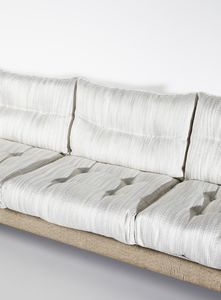 CECCHI MARZIO (1940 - 1990) : Divano Galles per Studio Most  - Asta DESIGN E ARTI DECORATIVE DEL NOVECENTO Tradizionale - Associazione Nazionale - Case d'Asta italiane