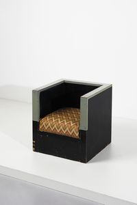 DEZZUTTI MARIO (1892 - 1975) : Poltrona  - Asta DESIGN E ARTI DECORATIVE DEL NOVECENTO Tradizionale - Associazione Nazionale - Case d'Asta italiane