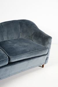 PONTI GIO (1891 - 1979) : Divano per Cassina  - Asta DESIGN E ARTI DECORATIVE DEL NOVECENTO Tradizionale - Associazione Nazionale - Case d'Asta italiane