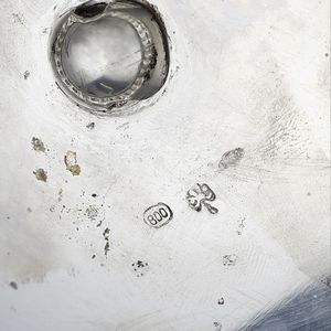 LUIGI GENAZZI MILANO : Vaso biansato  - Asta DESIGN E ARTI DECORATIVE DEL NOVECENTO Tradizionale - Associazione Nazionale - Case d'Asta italiane