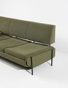 NAKAI TAICHIRO (n. 1954) : Divano con tavolino da appoggio, prodotto da Rossi D'Albizzate per La Selettiva del mobile Cant�  - Asta DESIGN E ARTI DECORATIVE DEL NOVECENTO Tradizionale - Associazione Nazionale - Case d'Asta italiane