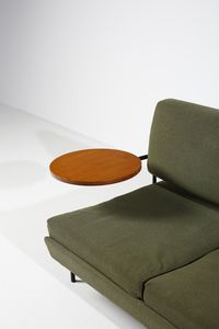 NAKAI TAICHIRO (n. 1954) : Divano con tavolino da appoggio, prodotto da Rossi D'Albizzate per La Selettiva del mobile Cant�  - Asta DESIGN E ARTI DECORATIVE DEL NOVECENTO Tradizionale - Associazione Nazionale - Case d'Asta italiane