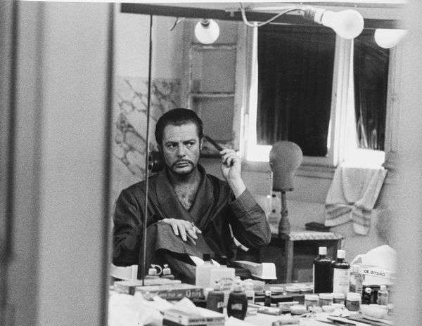 Chiara Samugheo : Marcello Mastroianni  - Asta Fotografia: Under 1K - Associazione Nazionale - Case d'Asta italiane