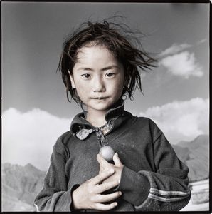 Phil Borges, Attribuito a - Yama otto, Lahza, Tibet