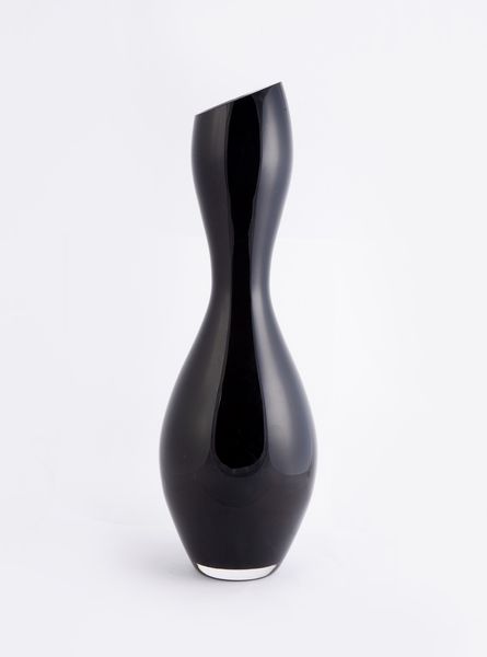 Vaso Hollywood in vetro incamiciato bianco/nero, Rosenthal studio Line Home Designs, Anni Novanta  - Asta Asta a Tempo - L'Arte del Vetro - Associazione Nazionale - Case d'Asta italiane