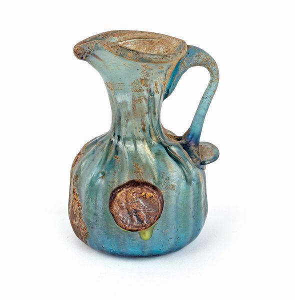 Piccola brocchetta in vetro azzurro corroso, arte vetraria muranese  - Asta Asta a Tempo - L'Arte del Vetro - Associazione Nazionale - Case d'Asta italiane