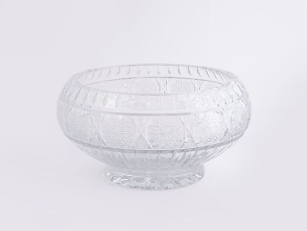 Grande coppa centrotavola in cristallo intagliato  - Asta Asta a Tempo - L'Arte del Vetro - Associazione Nazionale - Case d'Asta italiane