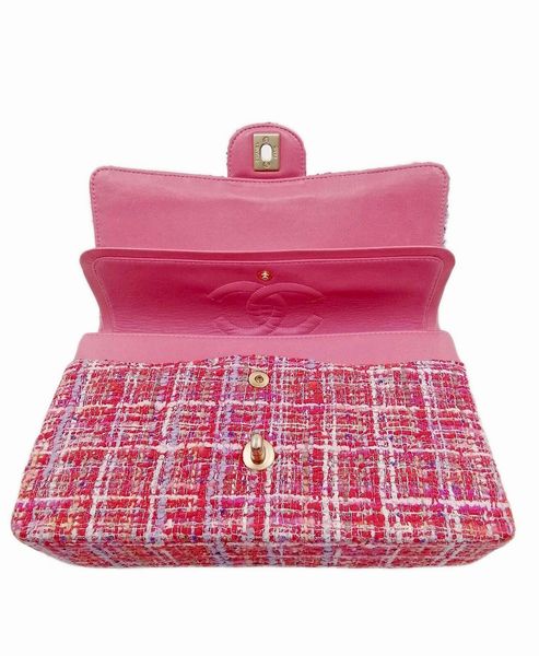 CHANEL : Borsa 2.55  in tweed rosa matelass�.  - Asta 04/05/2023 | FASHION LUXURY - ALTA MODA, BORSE E ACCESSORI DI LUSSO Online - Associazione Nazionale - Case d'Asta italiane