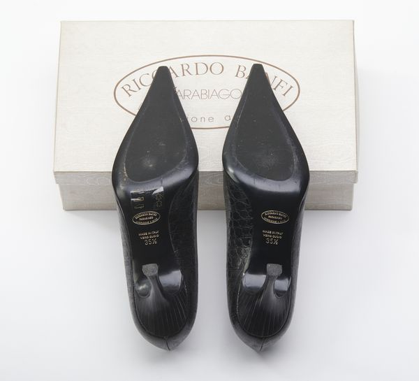 BANFI RICCARDO : Scarpe d�collet� nere in pelle stampa cocco.  - Asta 04/05/2023 | FASHION LUXURY - ALTA MODA, BORSE E ACCESSORI DI LUSSO Online - Associazione Nazionale - Case d'Asta italiane