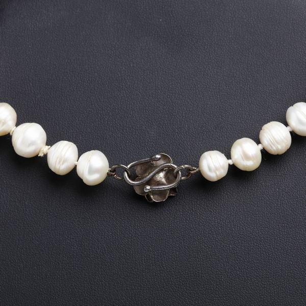 AUTORE NON IDENTIFICATO : Collana in perle di acqua dolce.  - Asta 04/05/2023 | FASHION LUXURY - ALTA MODA, BORSE E ACCESSORI DI LUSSO Online - Associazione Nazionale - Case d'Asta italiane