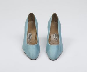 SACCHETTI ALDO : Scarpe d�collet� azzurre.  - Asta 04/05/2023 | FASHION LUXURY - ALTA MODA, BORSE E ACCESSORI DI LUSSO Online - Associazione Nazionale - Case d'Asta italiane