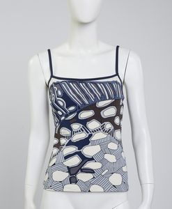 HERMES : Top senza maniche stampato.  - Asta 04/05/2023 | FASHION LUXURY - ALTA MODA, BORSE E ACCESSORI DI LUSSO Online - Associazione Nazionale - Case d'Asta italiane