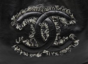 CHANEL : Chanel Funny Tweed Bonbon Lambskin tote.  - Asta 04/05/2023 | FASHION LUXURY - ALTA MODA, BORSE E ACCESSORI DI LUSSO Online - Associazione Nazionale - Case d'Asta italiane