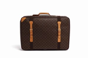 Vuitton Louis : Valigia Sirius 65.  - Asta 04/05/2023 | FASHION LUXURY - ALTA MODA, BORSE E ACCESSORI DI LUSSO Online - Associazione Nazionale - Case d'Asta italiane
