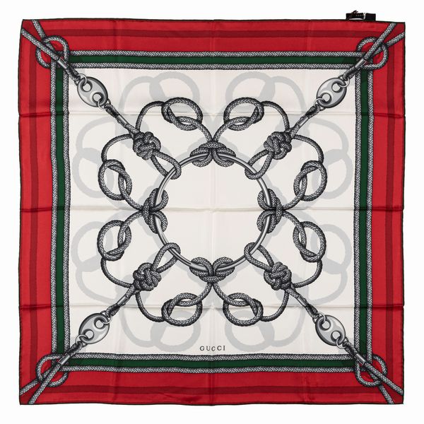 GUCCI : Foulard  - Asta Luxury Fashion - Associazione Nazionale - Case d'Asta italiane