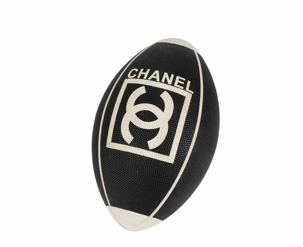 CHANEL : Palla da Rugby  - Asta Luxury Fashion - Associazione Nazionale - Case d'Asta italiane
