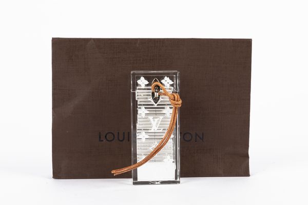 Louis Vuitton : Domino  - Asta Luxury Fashion - Associazione Nazionale - Case d'Asta italiane
