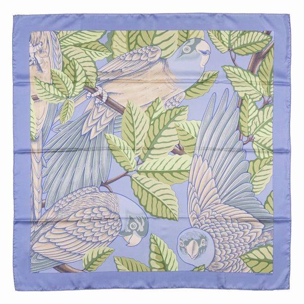 Hermès : Foulard Les Perroquets in detail  - Asta Luxury Fashion - Associazione Nazionale - Case d'Asta italiane