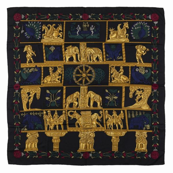 Hermès : Foulard Torana  - Asta Luxury Fashion - Associazione Nazionale - Case d'Asta italiane