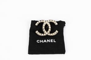 CHANEL - Spilla