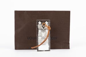 Louis Vuitton - Domino