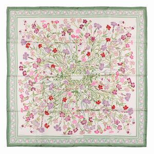 Hermès - Foulard Oeillets Sauvages et Autres Caryophylles