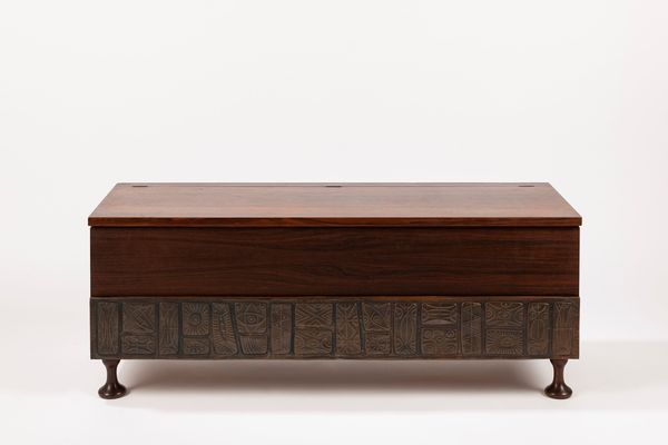 Sant’Ambrogio De Berti : Cassapanca  - Asta Design e Arti Decorative - Associazione Nazionale - Case d'Asta italiane