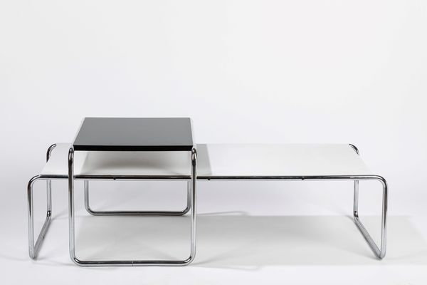 Marcel Breuer : Coppia di tavolini  - Asta Design e Arti Decorative - Associazione Nazionale - Case d'Asta italiane