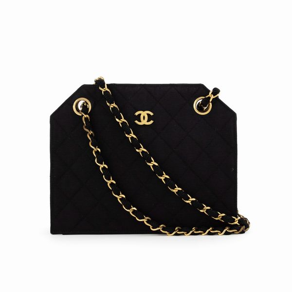 Chanel borsa a tracolla vintage  - Asta Gioielli Orologi e Fashion Vintage - Associazione Nazionale - Case d'Asta italiane