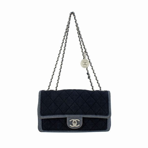 Chanel borsa a tracolla vintage collezione Timeless  - Asta Gioielli Orologi e Fashion Vintage - Associazione Nazionale - Case d'Asta italiane