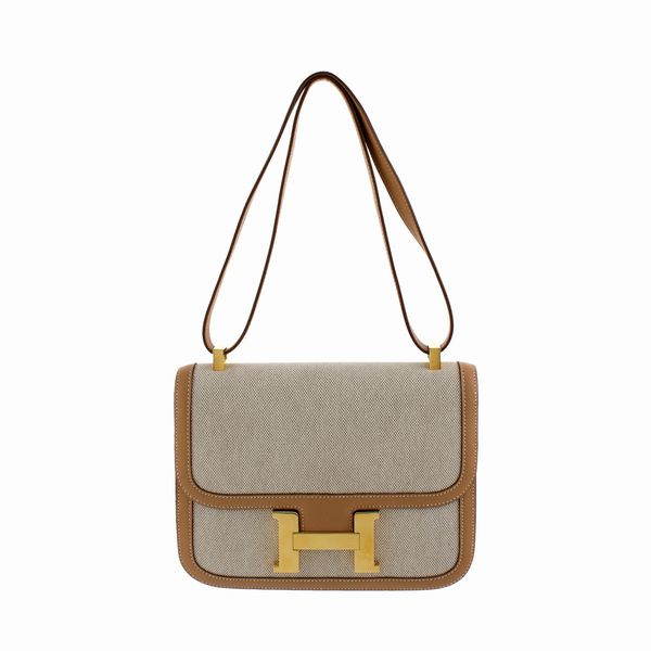 Hermes borsa a tracolla vintage collezione Constance  - Asta Gioielli Orologi e Fashion Vintage - Associazione Nazionale - Case d'Asta italiane