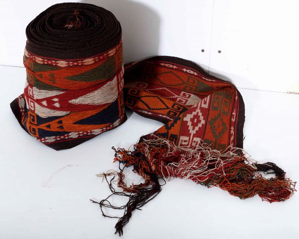 Yolami Uzbekistan, inizio XX secolo  - Asta Tappeti - Associazione Nazionale - Case d'Asta italiane