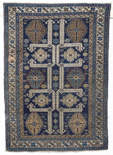 Tappeto Shirvan,Caucaso fine XIX inizio XX secolo  - Asta Tappeti - Associazione Nazionale - Case d'Asta italiane