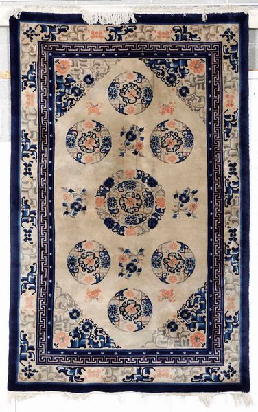Tappeto Cina met XX secolo  - Asta Tappeti - Associazione Nazionale - Case d'Asta italiane